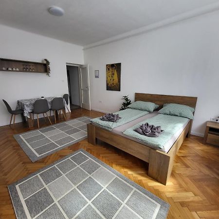 Downtown Studio Apartman بيتْش المظهر الخارجي الصورة